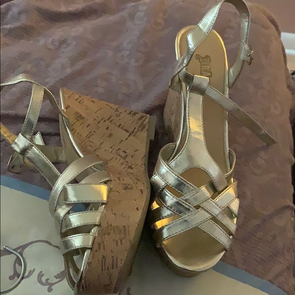 Wedge sandals - Picture 2 of 4